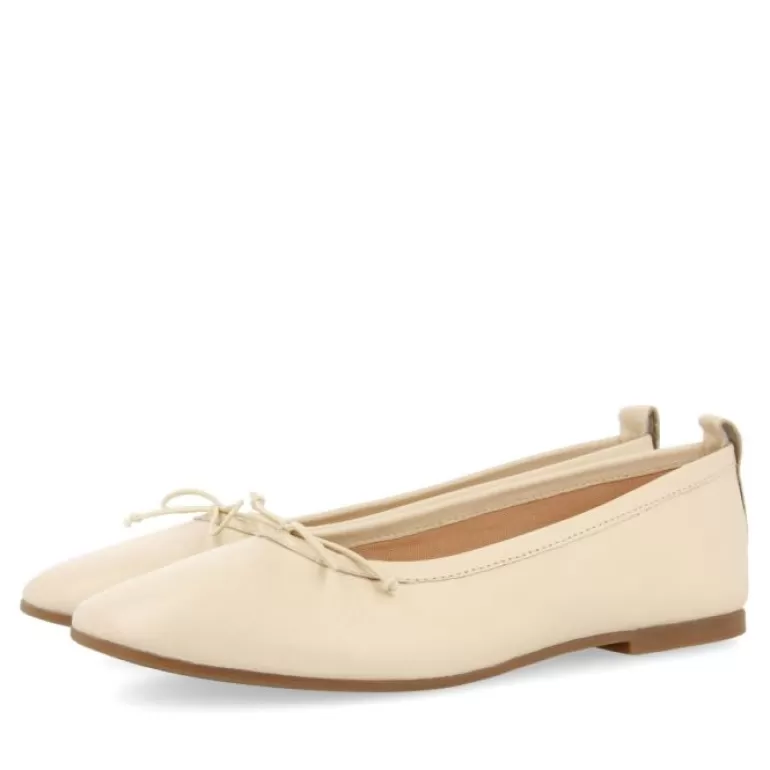 Gioseppo Ballet Pumps*Pierbach Women'S Cream Leather Ballet Flats